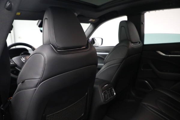Used 2018 Maserati Levante S Q4 Gransport for sale Sold at Rolls-Royce Motor Cars Greenwich in Greenwich CT 06830 19