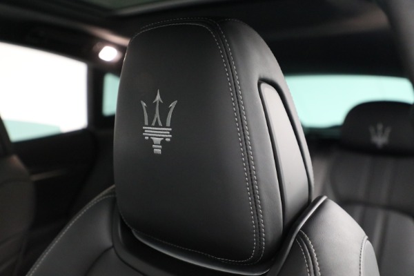 Used 2018 Maserati Levante S Q4 Gransport for sale Sold at Rolls-Royce Motor Cars Greenwich in Greenwich CT 06830 26