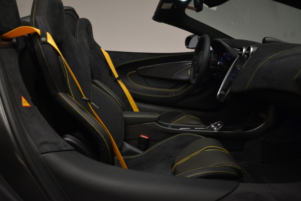 New 2018 McLaren 570S Spider for sale Sold at Rolls-Royce Motor Cars Greenwich in Greenwich CT 06830 27