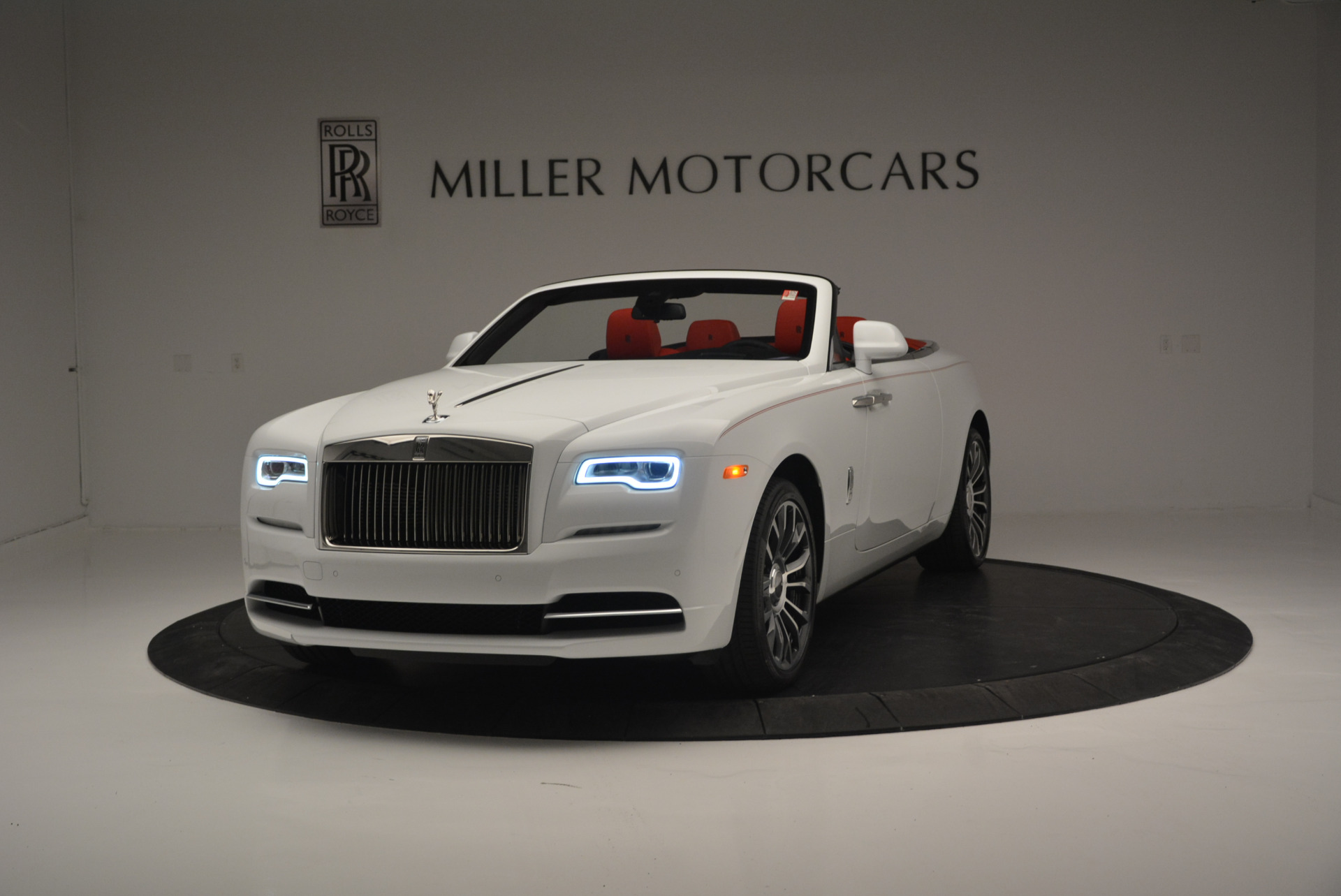 New 2018 Rolls-Royce Dawn for sale Sold at Rolls-Royce Motor Cars Greenwich in Greenwich CT 06830 1