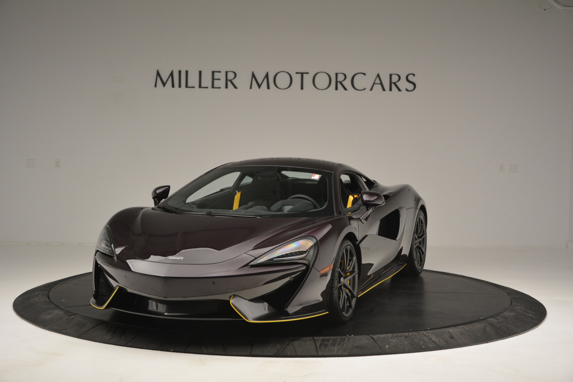 Used 2018 McLaren 570S for sale Sold at Rolls-Royce Motor Cars Greenwich in Greenwich CT 06830 1