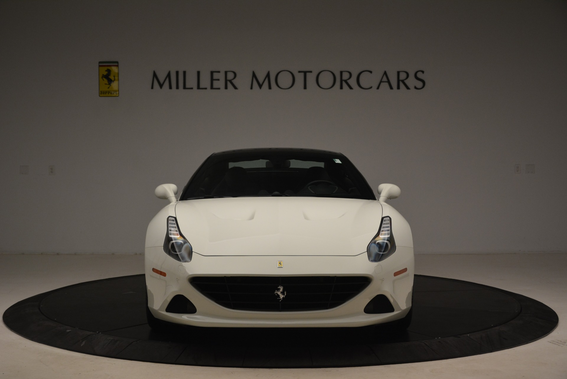 Used 2016 Ferrari California T for sale Sold at Rolls-Royce Motor Cars Greenwich in Greenwich CT 06830 24