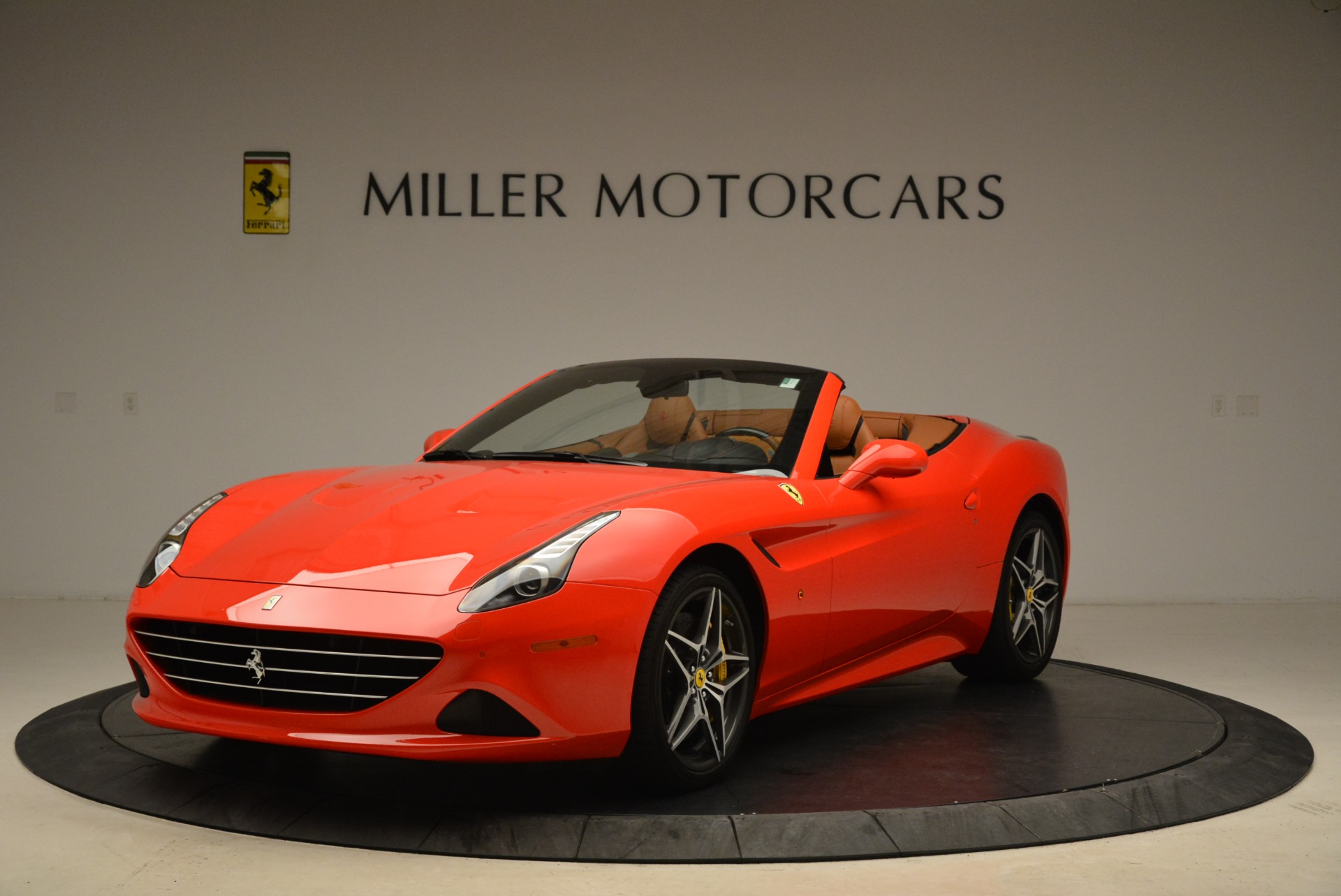 Used 2015 Ferrari California T for sale Sold at Rolls-Royce Motor Cars Greenwich in Greenwich CT 06830 1