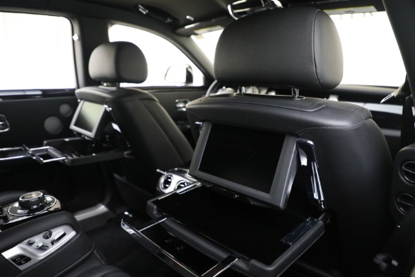 Used 2016 Rolls-Royce Ghost Series II for sale $169,900 at Rolls-Royce Motor Cars Greenwich in Greenwich CT 06830 28