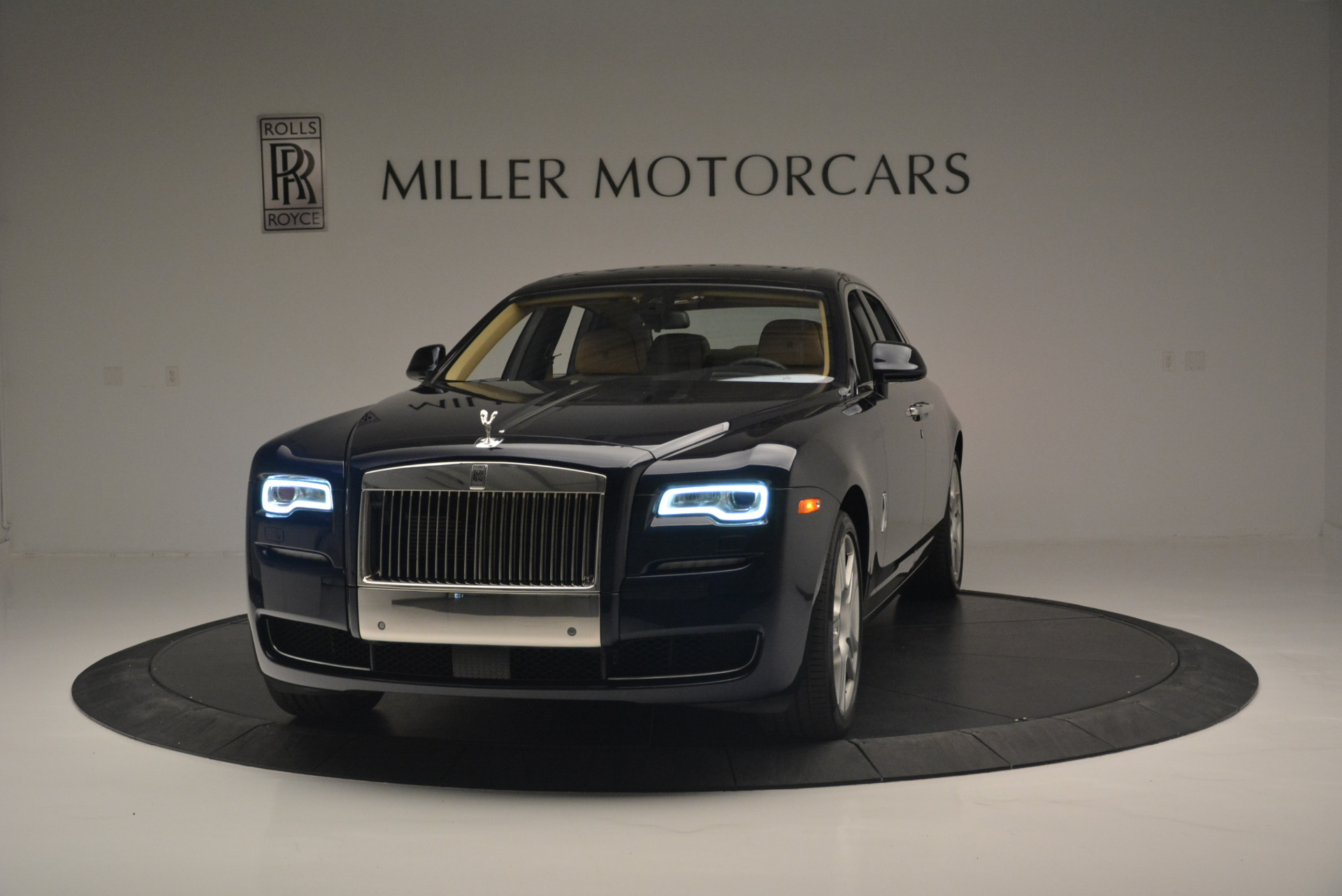 Used 2015 Rolls-Royce Ghost for sale Sold at Rolls-Royce Motor Cars Greenwich in Greenwich CT 06830 1