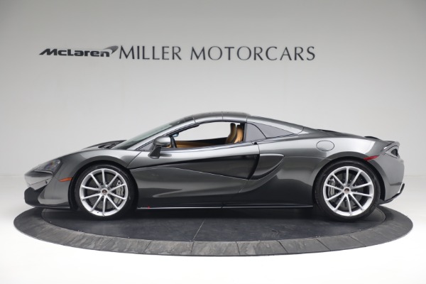 Used 2018 McLaren 570S Spider for sale $189,900 at Rolls-Royce Motor Cars Greenwich in Greenwich CT 06830 17