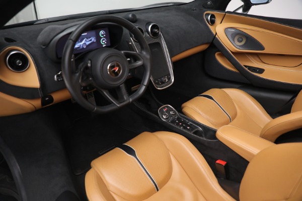 Used 2018 McLaren 570S Spider for sale $189,900 at Rolls-Royce Motor Cars Greenwich in Greenwich CT 06830 28