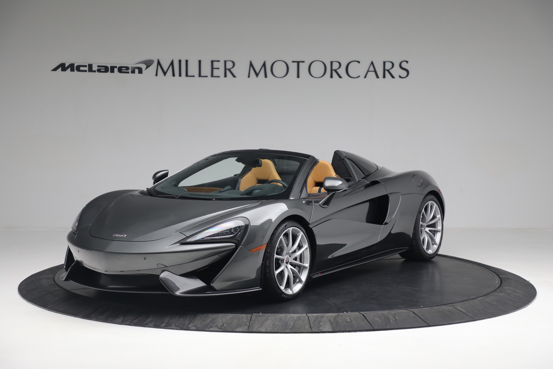 Used 2018 McLaren 570S Spider for sale $189,900 at Rolls-Royce Motor Cars Greenwich in Greenwich CT 06830 1