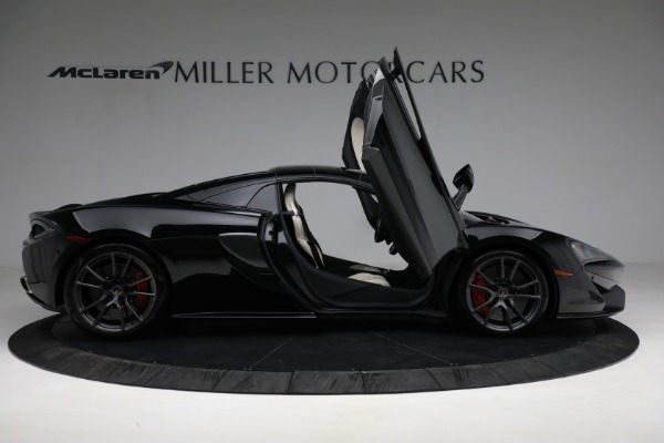 Used 2018 McLaren 570S Spider for sale Sold at Rolls-Royce Motor Cars Greenwich in Greenwich CT 06830 27