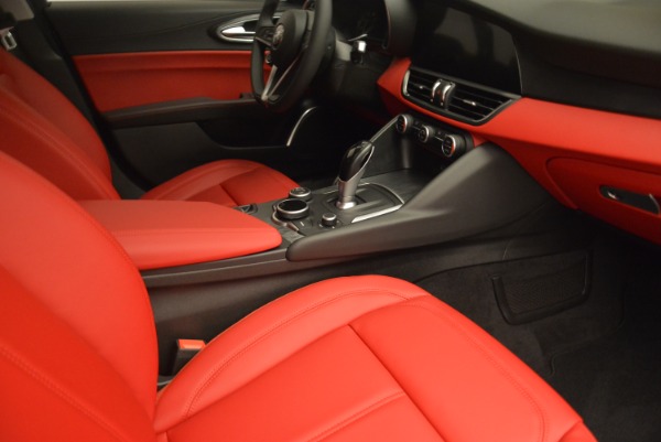 New 2018 Alfa Romeo Giulia Q4 for sale Sold at Rolls-Royce Motor Cars Greenwich in Greenwich CT 06830 26