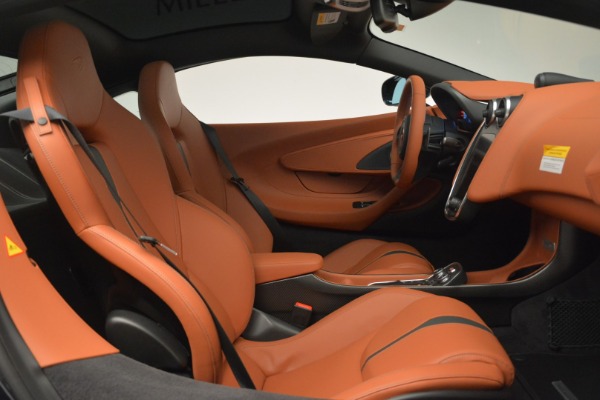 New 2018 McLaren 570GT Coupe for sale Sold at Rolls-Royce Motor Cars Greenwich in Greenwich CT 06830 20
