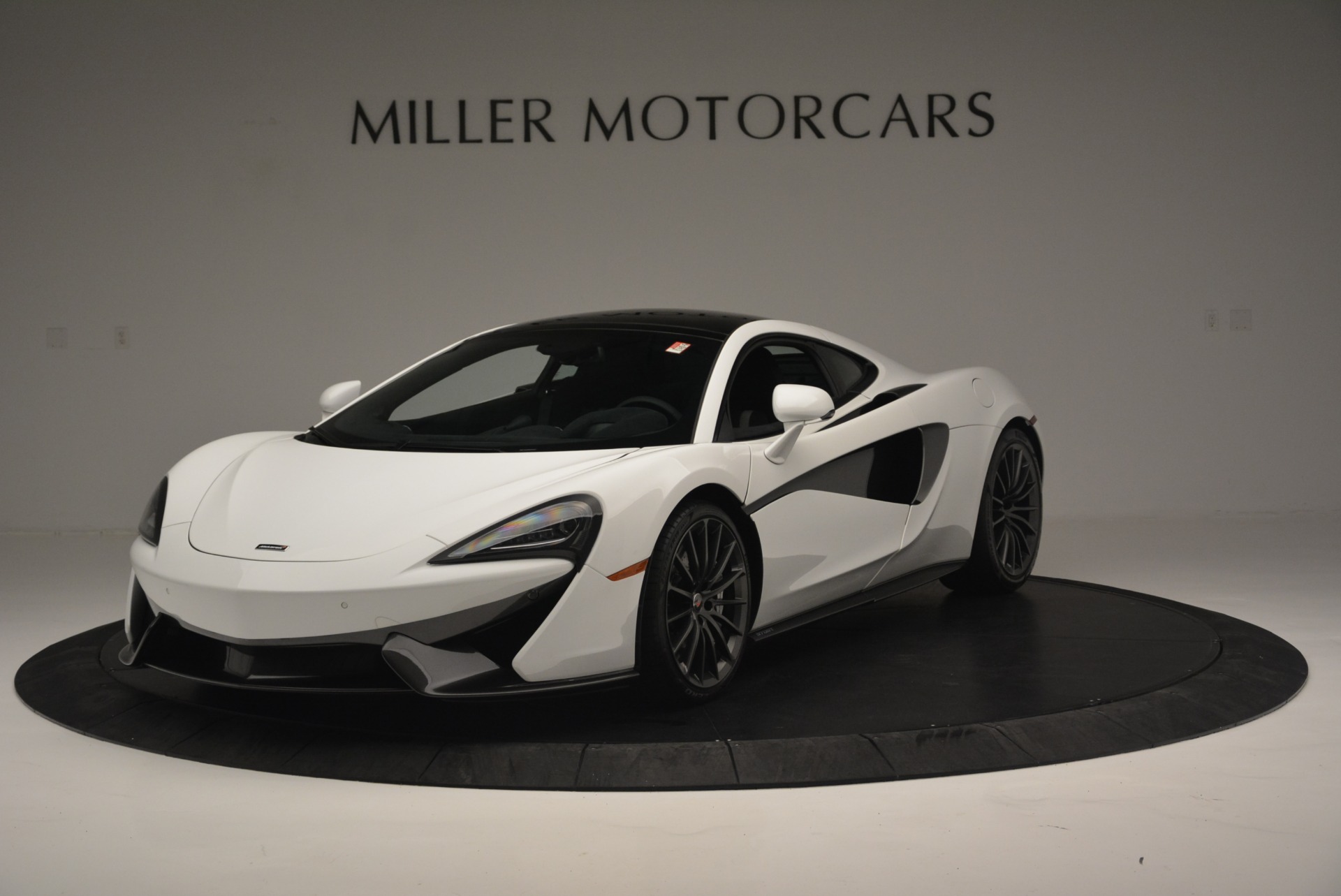 Used 2018 McLaren 570GT for sale Sold at Rolls-Royce Motor Cars Greenwich in Greenwich CT 06830 1