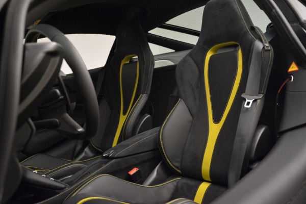 Used 2018 McLaren 720S Coupe for sale Sold at Rolls-Royce Motor Cars Greenwich in Greenwich CT 06830 17