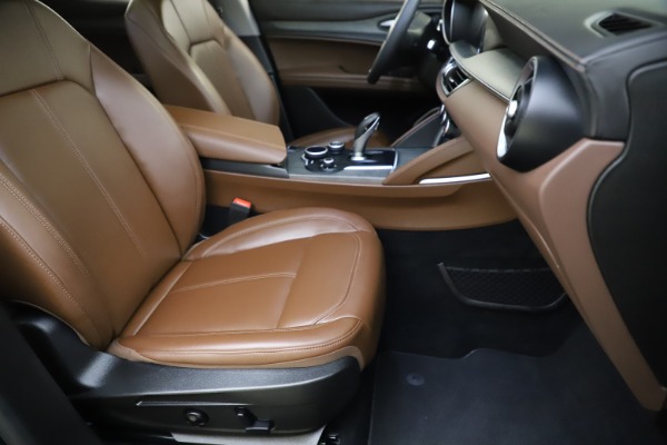 Used 2018 Alfa Romeo Stelvio Ti Q4 for sale Sold at Rolls-Royce Motor Cars Greenwich in Greenwich CT 06830 24