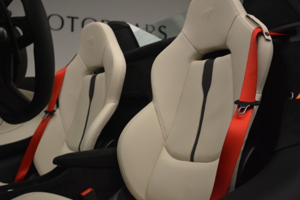 Used 2019 McLaren 570S Spider Convertible for sale Sold at Rolls-Royce Motor Cars Greenwich in Greenwich CT 06830 25