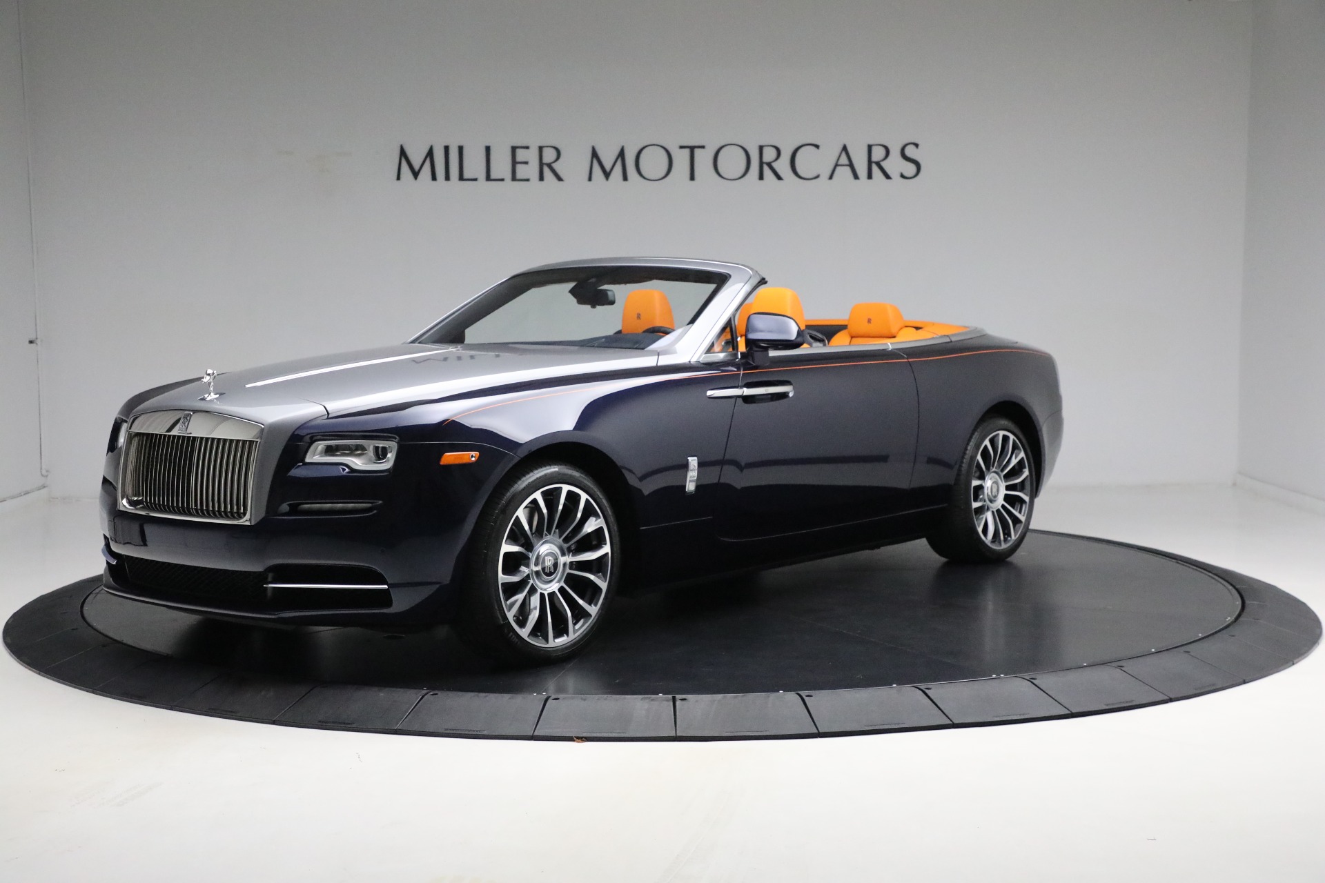 Used 2019 Rolls-Royce Dawn for sale Sold at Rolls-Royce Motor Cars Greenwich in Greenwich CT 06830 1