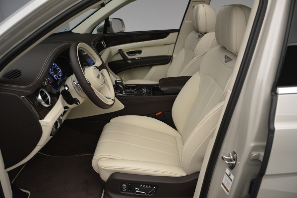 Used 2019 Bentley Bentayga V8 for sale $169,900 at Rolls-Royce Motor Cars Greenwich in Greenwich CT 06830 18