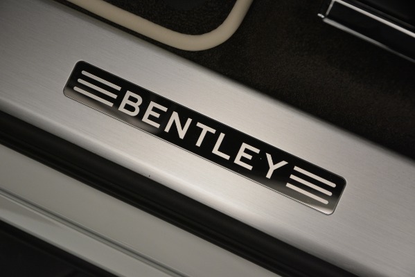 New 2019 Bentley Bentayga V8 for sale Sold at Rolls-Royce Motor Cars Greenwich in Greenwich CT 06830 17