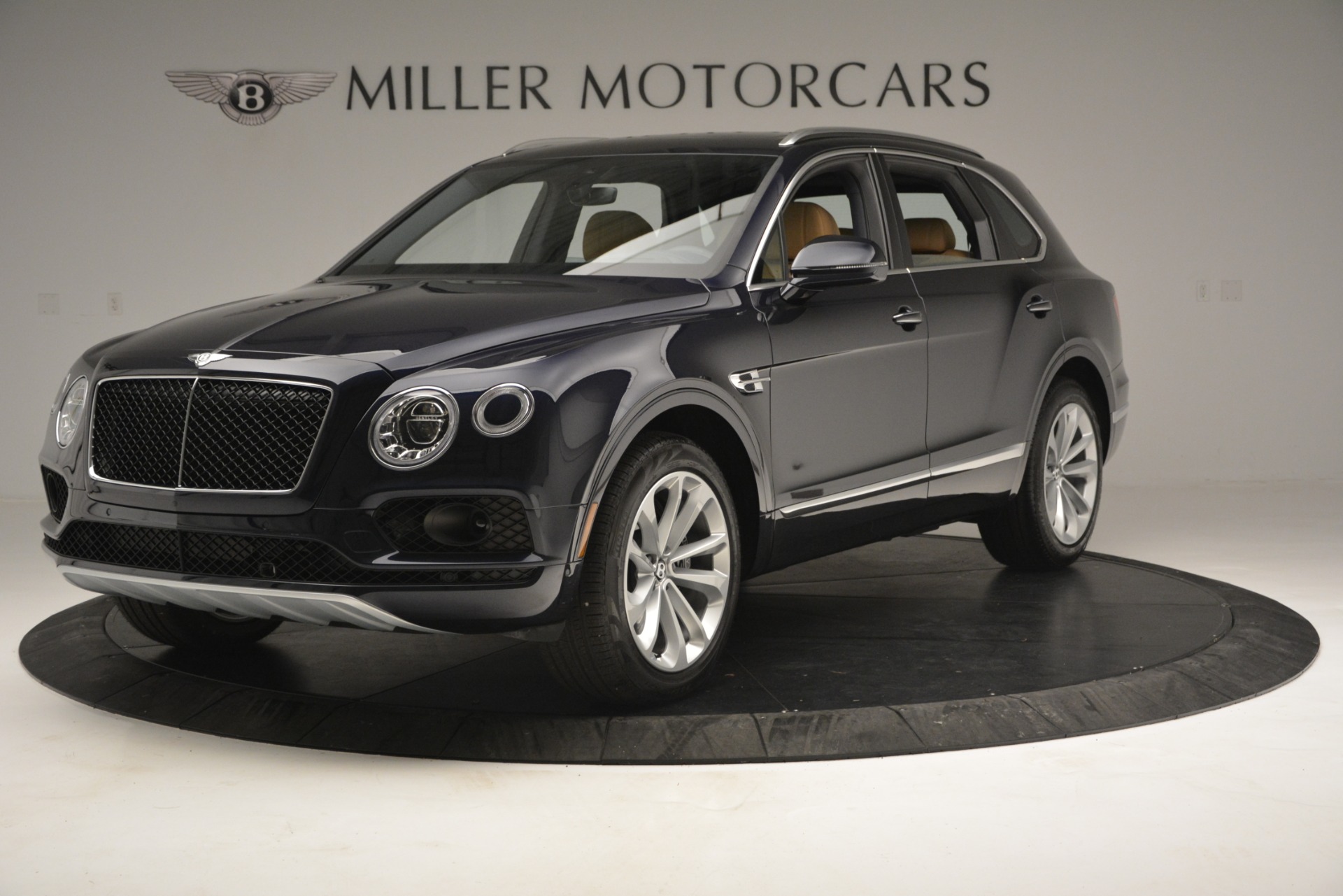 New 2019 Bentley Bentayga V8 for sale Sold at Rolls-Royce Motor Cars Greenwich in Greenwich CT 06830 1