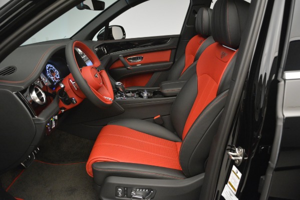 Used 2019 Bentley Bentayga V8 for sale $118,900 at Rolls-Royce Motor Cars Greenwich in Greenwich CT 06830 17