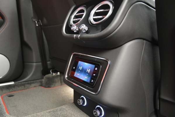 Used 2019 Bentley Bentayga V8 for sale $118,900 at Rolls-Royce Motor Cars Greenwich in Greenwich CT 06830 25
