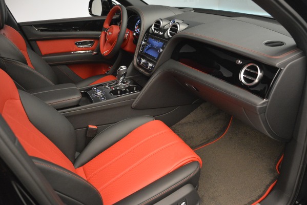 Used 2019 Bentley Bentayga V8 for sale $118,900 at Rolls-Royce Motor Cars Greenwich in Greenwich CT 06830 28
