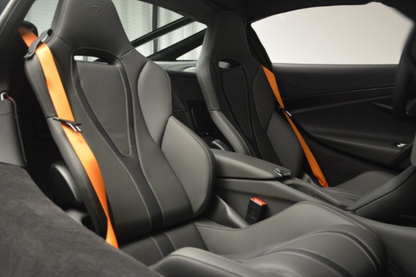 New 2019 McLaren 720S Coupe for sale Sold at Rolls-Royce Motor Cars Greenwich in Greenwich CT 06830 23