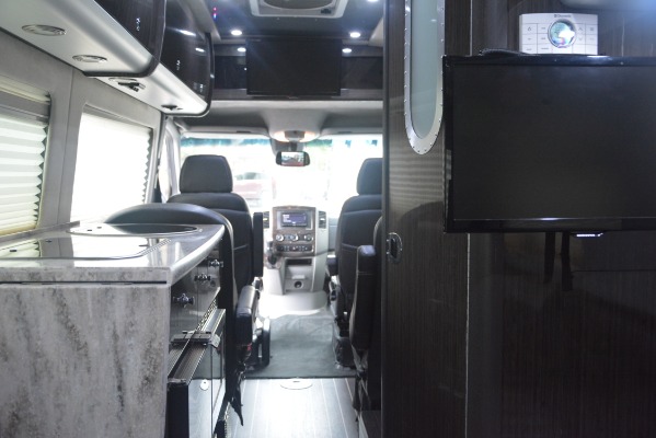 Used 2014 Mercedes-Benz Sprinter 3500 Airstream Lounge Extended for sale Sold at Rolls-Royce Motor Cars Greenwich in Greenwich CT 06830 22