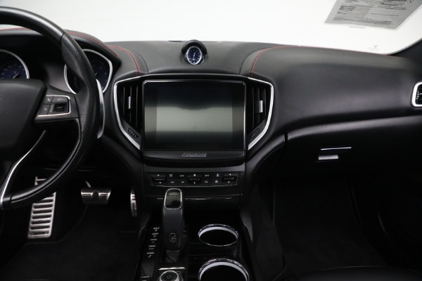 Used 2019 Maserati Ghibli S Q4 GranSport for sale $48,900 at Rolls-Royce Motor Cars Greenwich in Greenwich CT 06830 28