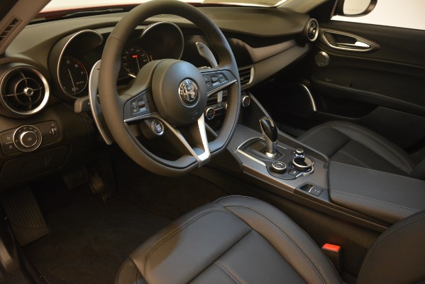 New 2018 Alfa Romeo Giulia Ti Q4 for sale Sold at Rolls-Royce Motor Cars Greenwich in Greenwich CT 06830 13