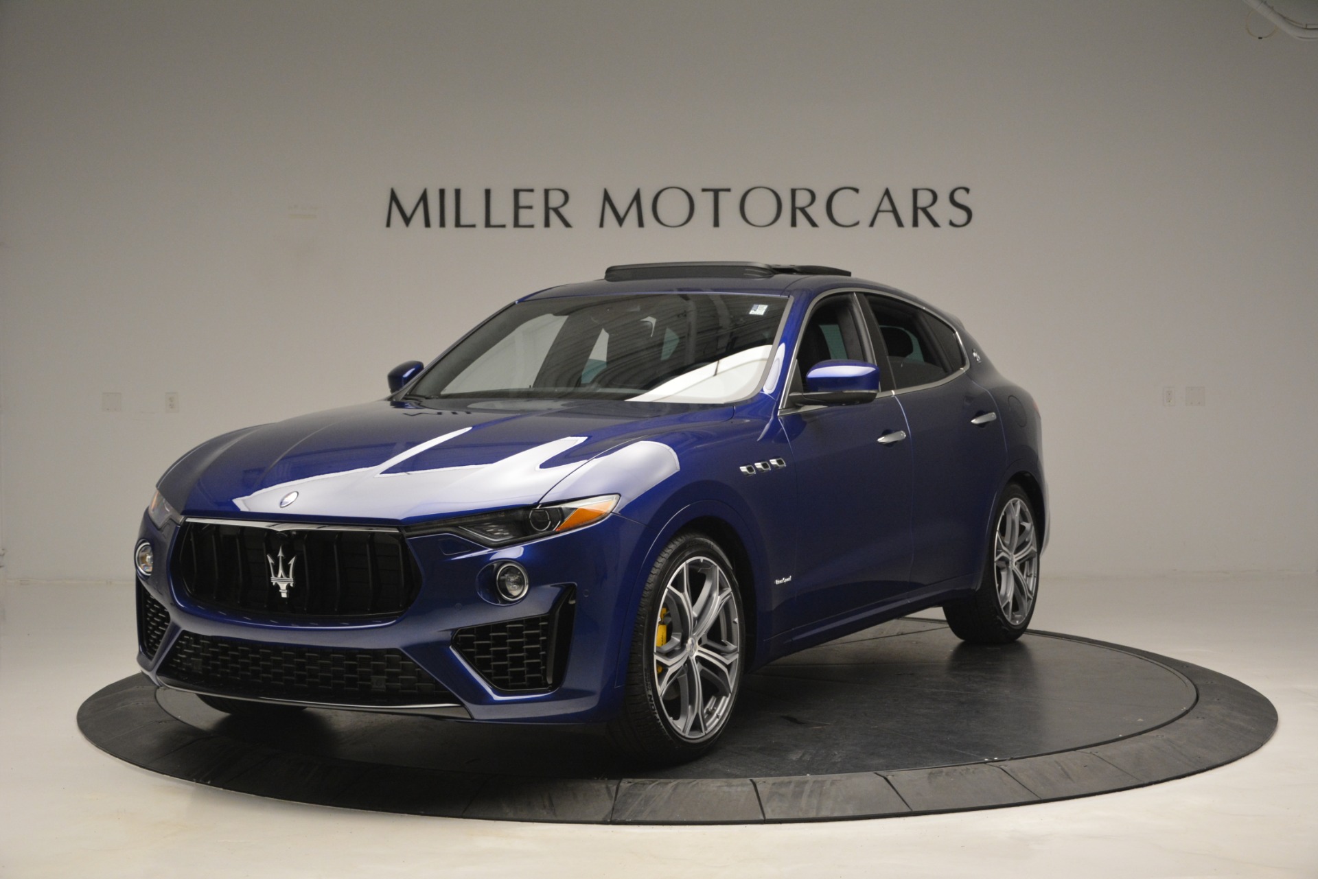 New 2019 Maserati Levante Q4 GranSport for sale Sold at Rolls-Royce Motor Cars Greenwich in Greenwich CT 06830 1