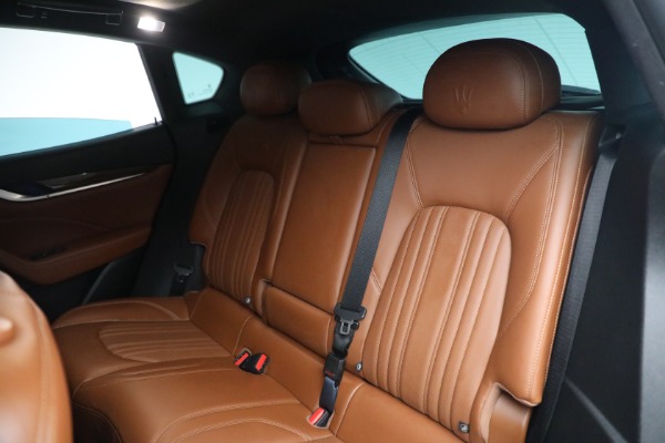 New 2019 Maserati Levante Q4 GranLusso for sale Sold at Rolls-Royce Motor Cars Greenwich in Greenwich CT 06830 20