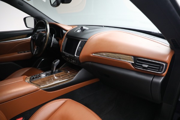 New 2019 Maserati Levante Q4 GranLusso for sale Sold at Rolls-Royce Motor Cars Greenwich in Greenwich CT 06830 23