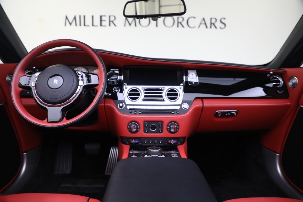 Used 2019 Rolls-Royce Dawn for sale $346,900 at Rolls-Royce Motor Cars Greenwich in Greenwich CT 06830 4