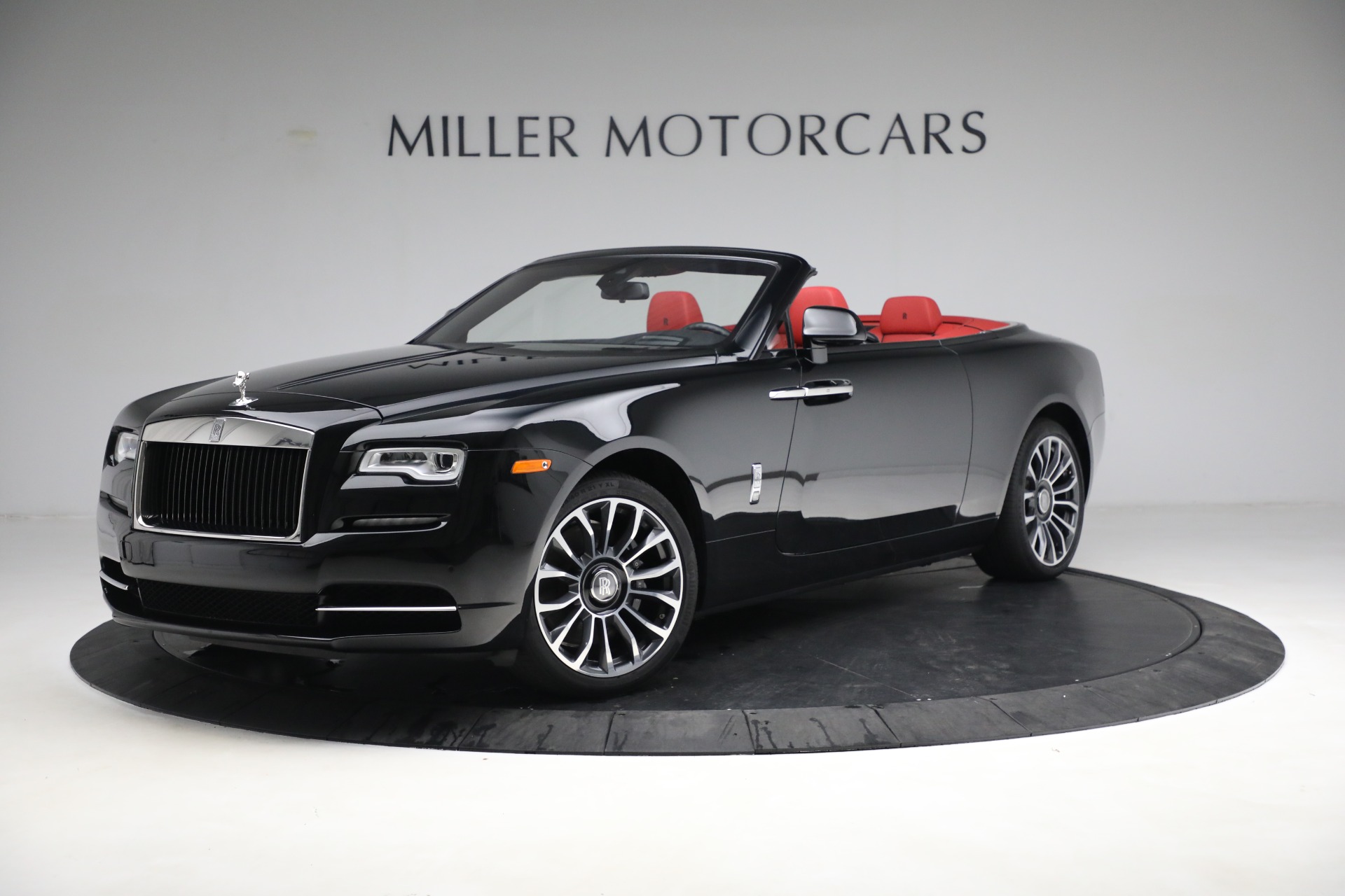 Used 2019 Rolls-Royce Dawn for sale $346,900 at Rolls-Royce Motor Cars Greenwich in Greenwich CT 06830 1