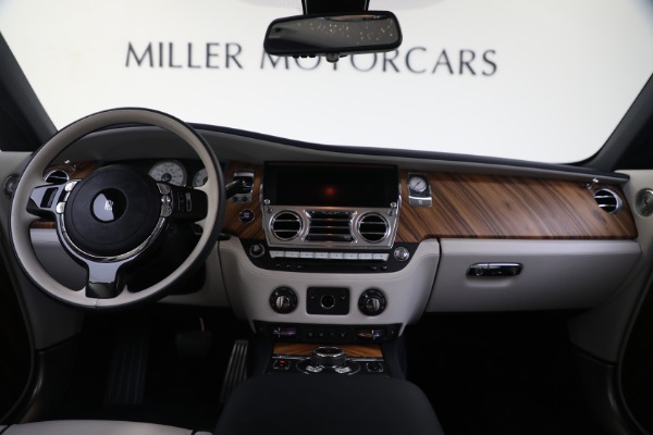 New 2019 Rolls-Royce Wraith for sale Sold at Rolls-Royce Motor Cars Greenwich in Greenwich CT 06830 4