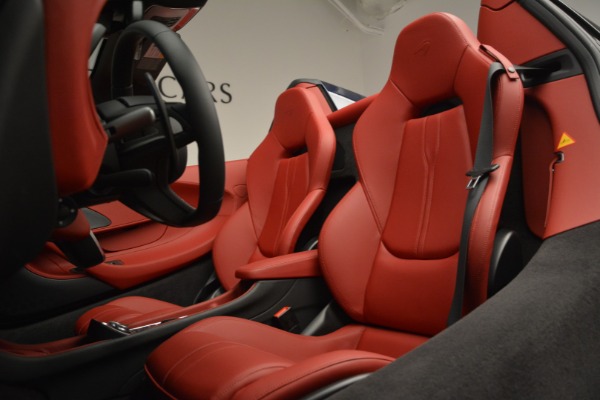 Used 2019 McLaren 570S Spider for sale $149,900 at Rolls-Royce Motor Cars Greenwich in Greenwich CT 06830 25