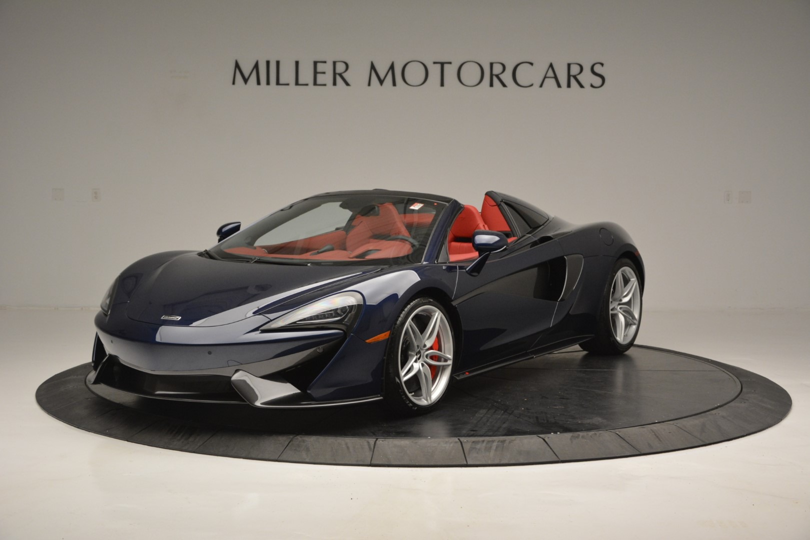 Used 2019 McLaren 570S Spider for sale $149,900 at Rolls-Royce Motor Cars Greenwich in Greenwich CT 06830 1
