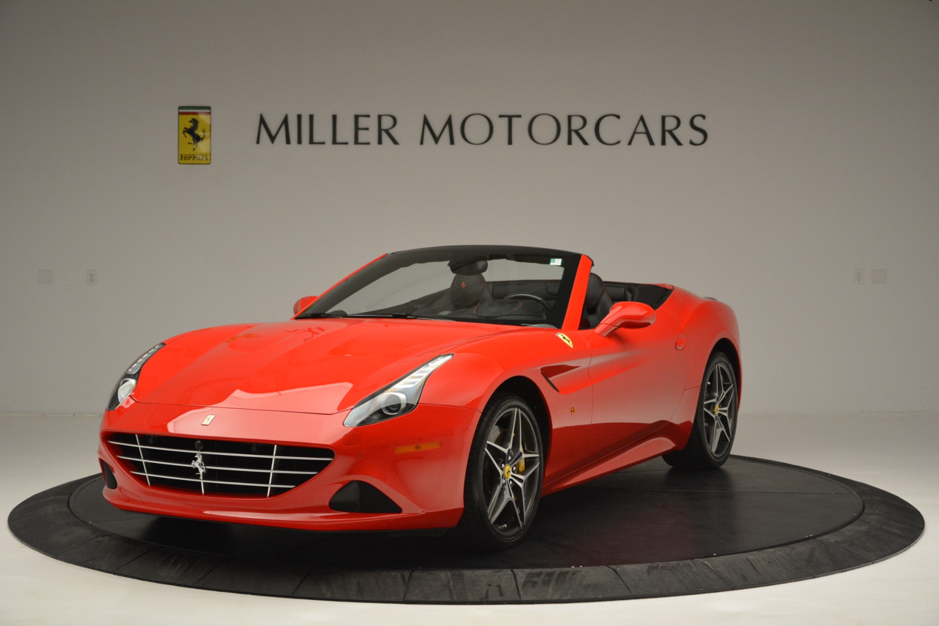 Used 2016 Ferrari California T for sale Sold at Rolls-Royce Motor Cars Greenwich in Greenwich CT 06830 1