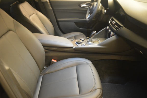 New 2019 Alfa Romeo Giulia Q4 for sale Sold at Rolls-Royce Motor Cars Greenwich in Greenwich CT 06830 17