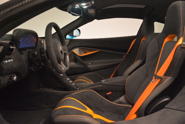 New 2019 McLaren 720S Coupe for sale Sold at Rolls-Royce Motor Cars Greenwich in Greenwich CT 06830 18