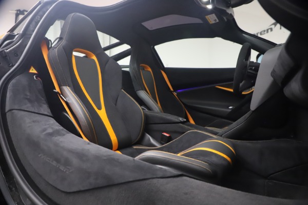 Used 2019 McLaren 720S Performance for sale Sold at Rolls-Royce Motor Cars Greenwich in Greenwich CT 06830 19