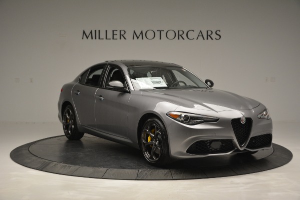 New 2019 Alfa Romeo Giulia Sport Q4 for sale Sold at Rolls-Royce Motor Cars Greenwich in Greenwich CT 06830 11