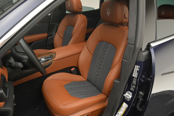 New 2019 Maserati Levante Q4 GranLusso for sale Sold at Rolls-Royce Motor Cars Greenwich in Greenwich CT 06830 15