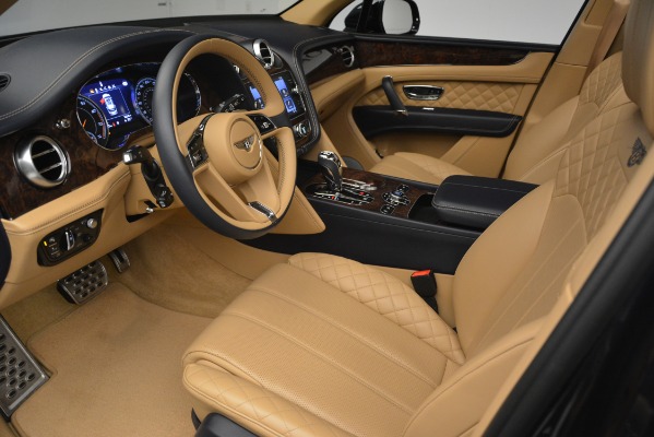 Used 2017 Bentley Bentayga W12 for sale Sold at Rolls-Royce Motor Cars Greenwich in Greenwich CT 06830 17