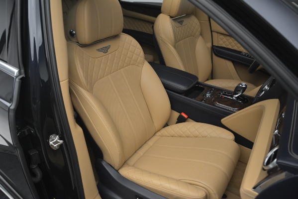 Used 2017 Bentley Bentayga W12 for sale Sold at Rolls-Royce Motor Cars Greenwich in Greenwich CT 06830 27