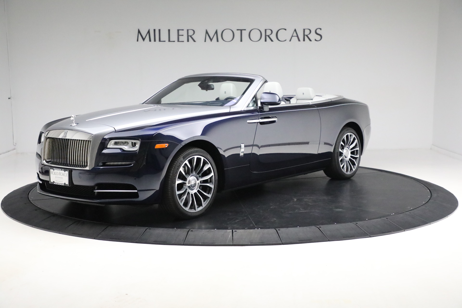 Used 2019 Rolls-Royce Dawn for sale Sold at Rolls-Royce Motor Cars Greenwich in Greenwich CT 06830 1