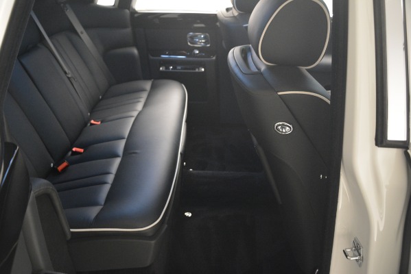 Used 2014 Rolls-Royce Phantom for sale Sold at Rolls-Royce Motor Cars Greenwich in Greenwich CT 06830 24