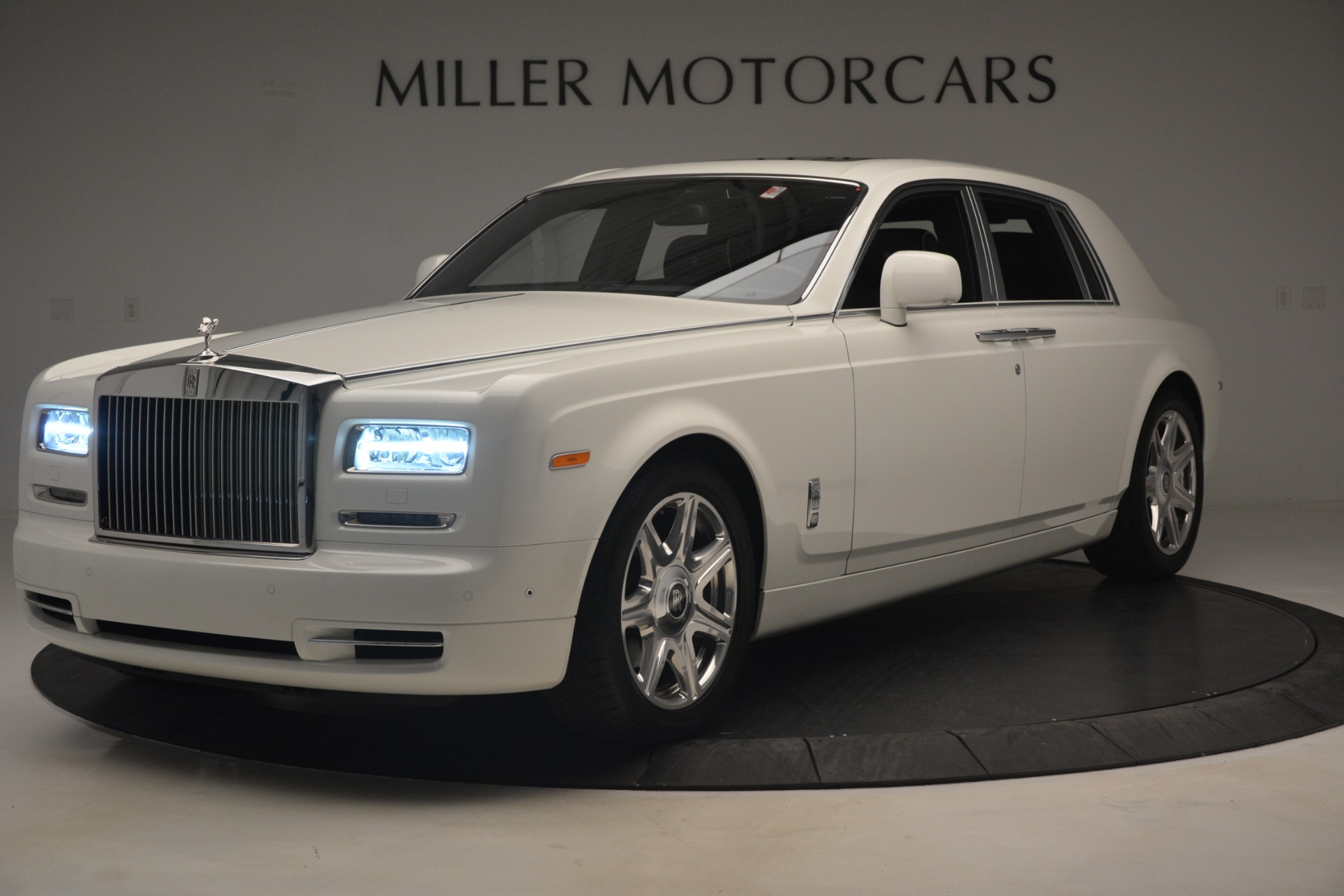 Used 2014 Rolls-Royce Phantom for sale Sold at Rolls-Royce Motor Cars Greenwich in Greenwich CT 06830 1