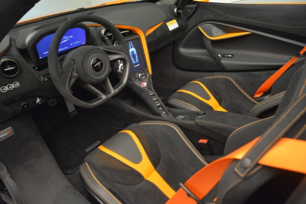 New 2020 McLaren 720S Spider for sale Sold at Rolls-Royce Motor Cars Greenwich in Greenwich CT 06830 24